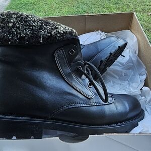 La Canadienne Lace Up Black Leather Lined Boots 9.5M Excellent Condition